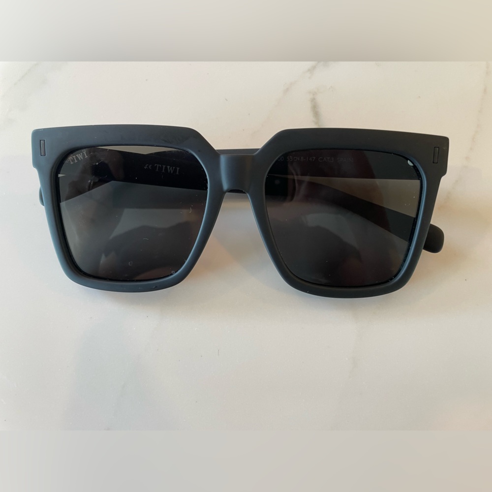 TIWI SUNGLASS KERR 91 IN BLACK made in Spain